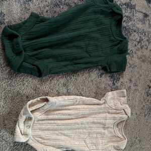 Short sleeve onesies